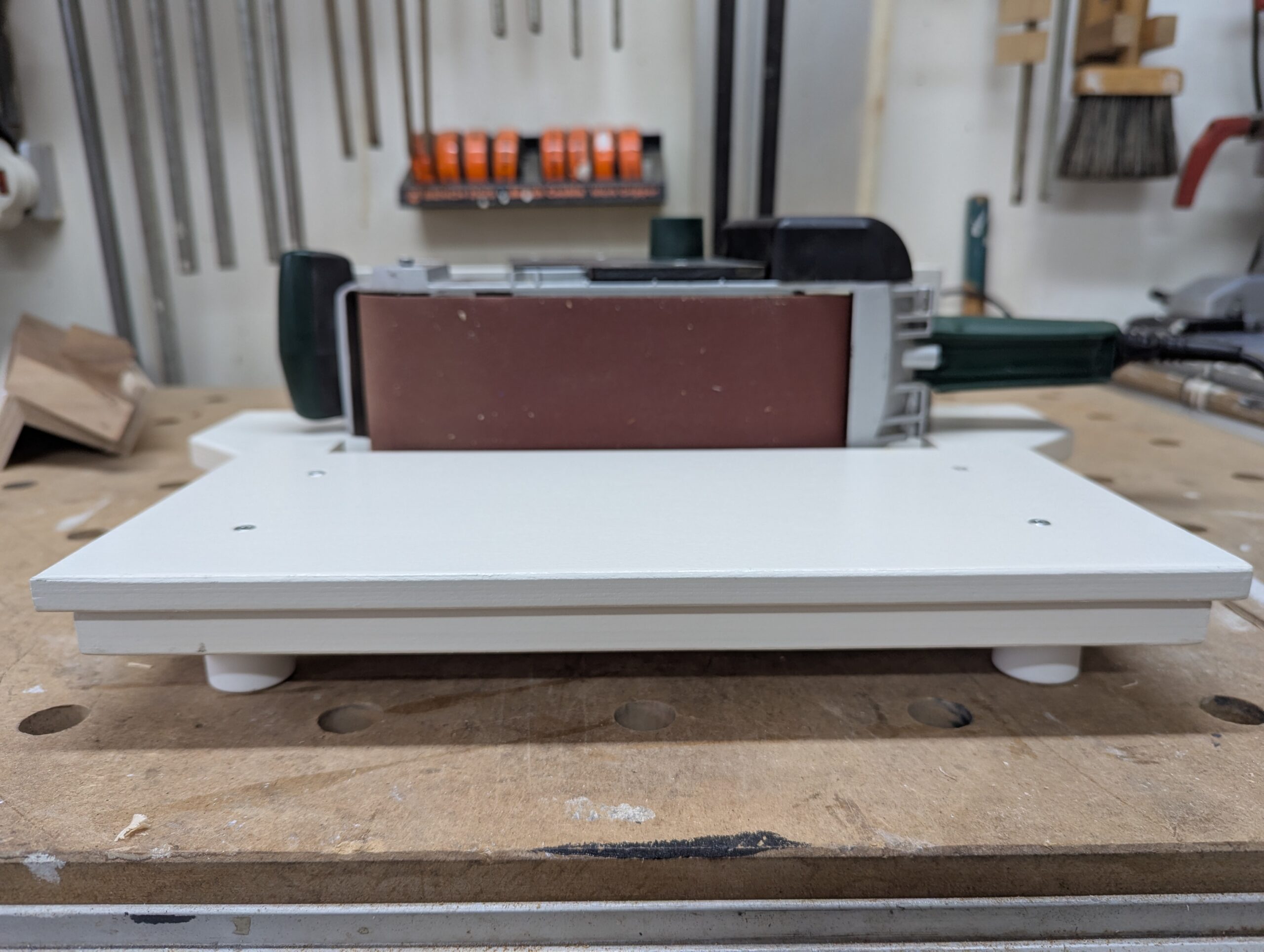 Bandschleifer-Station