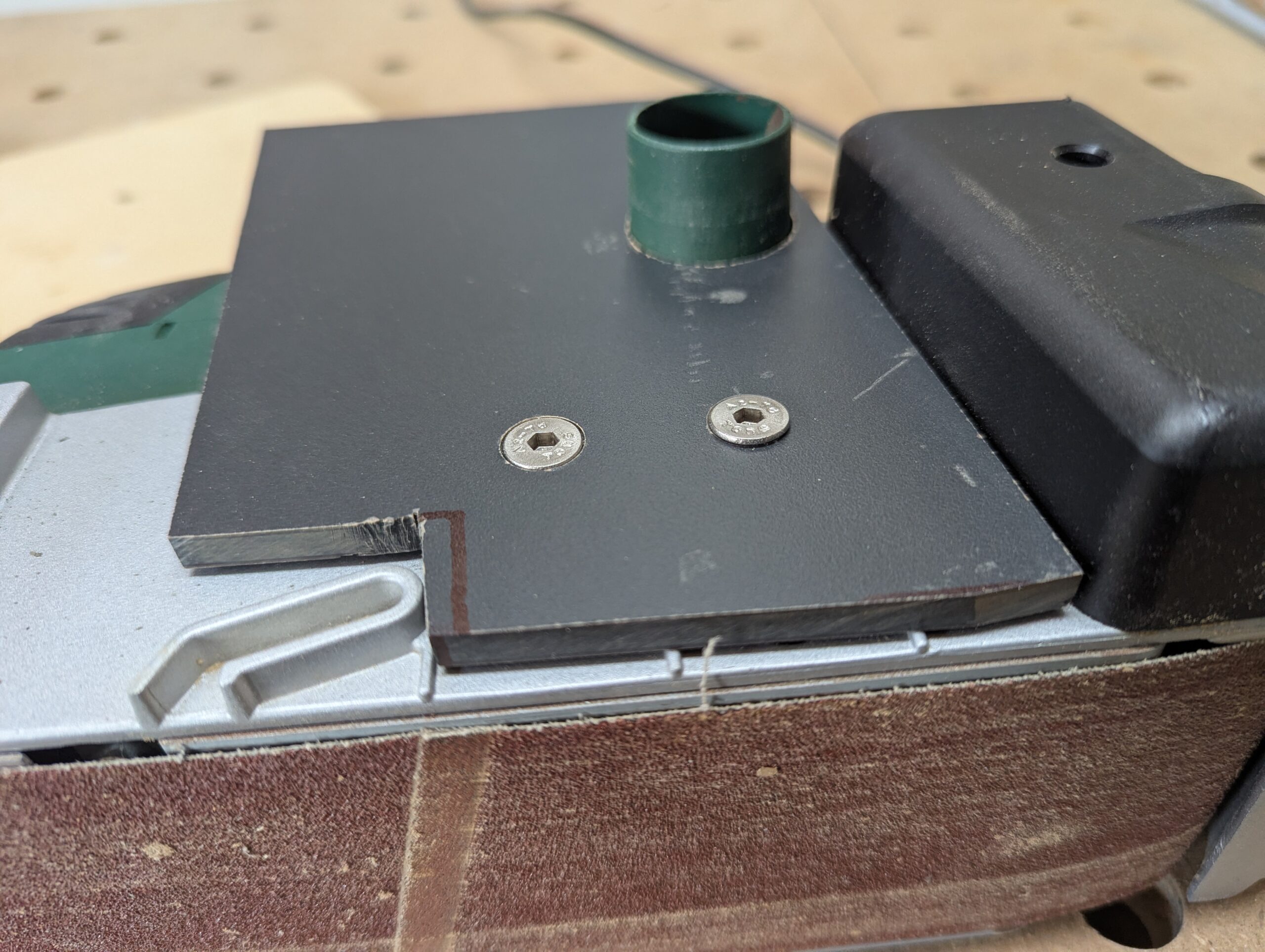 Bandschleifer-Station