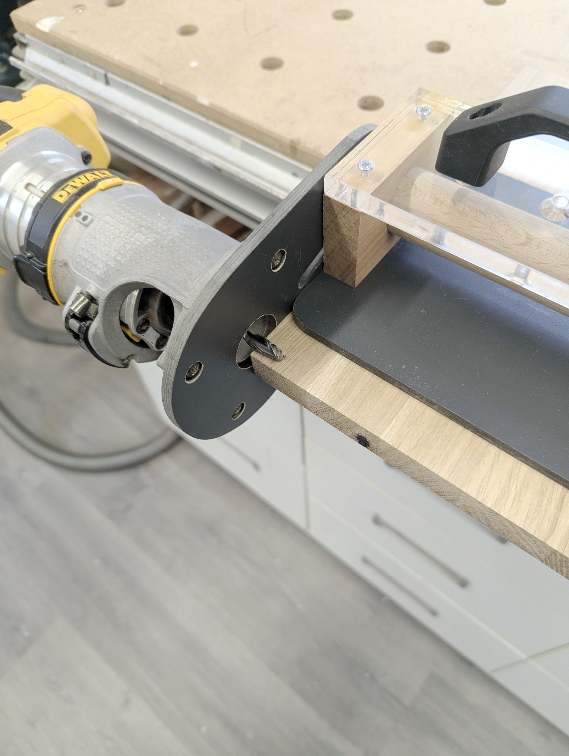 Beispiel Eckenfräsgerät beim KA 65