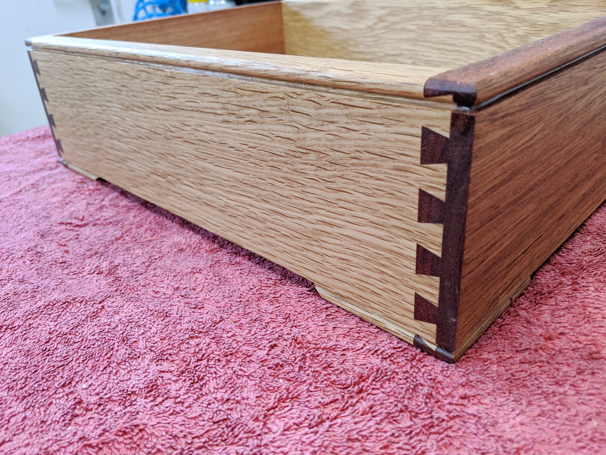 geölt Zinkenfräsgerät