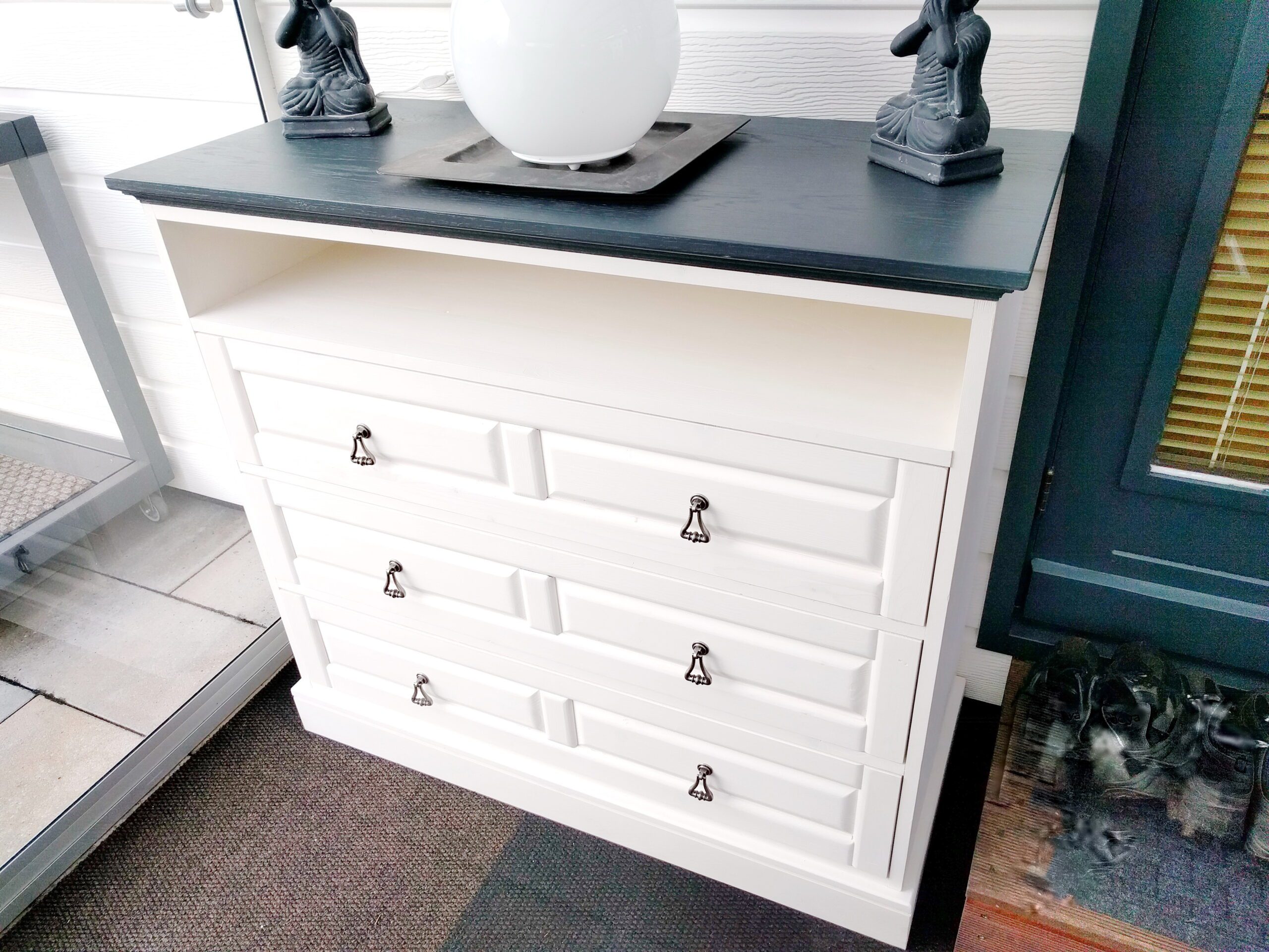 Schrank im Landhausstil