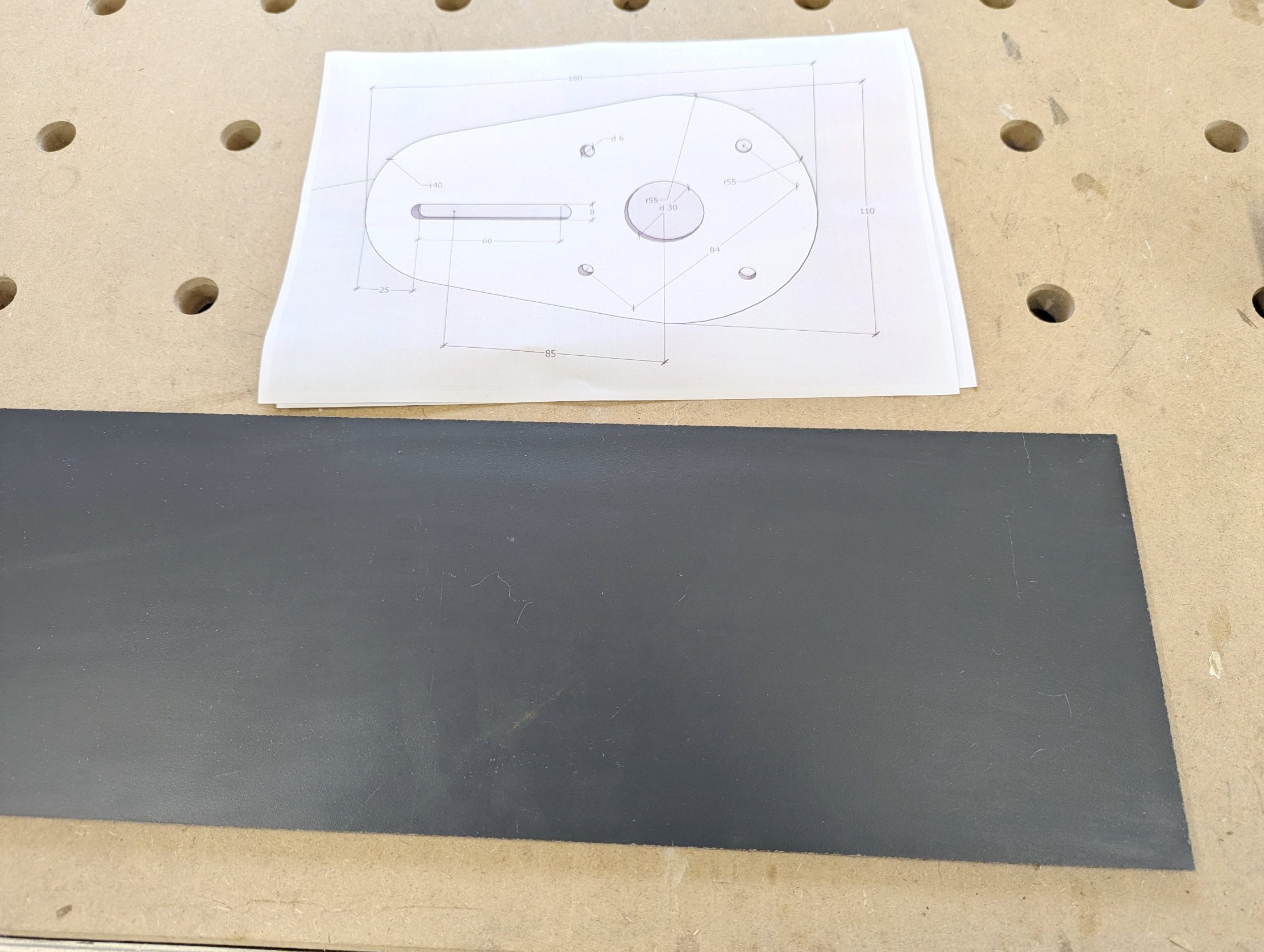 Trespa Kantenfräsgerät beim KA 65