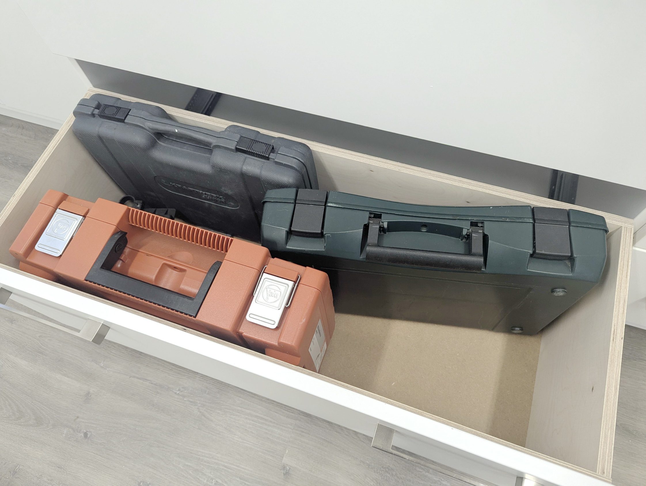 Trespa-Dachbereich neue Möbel für die Werkstatt