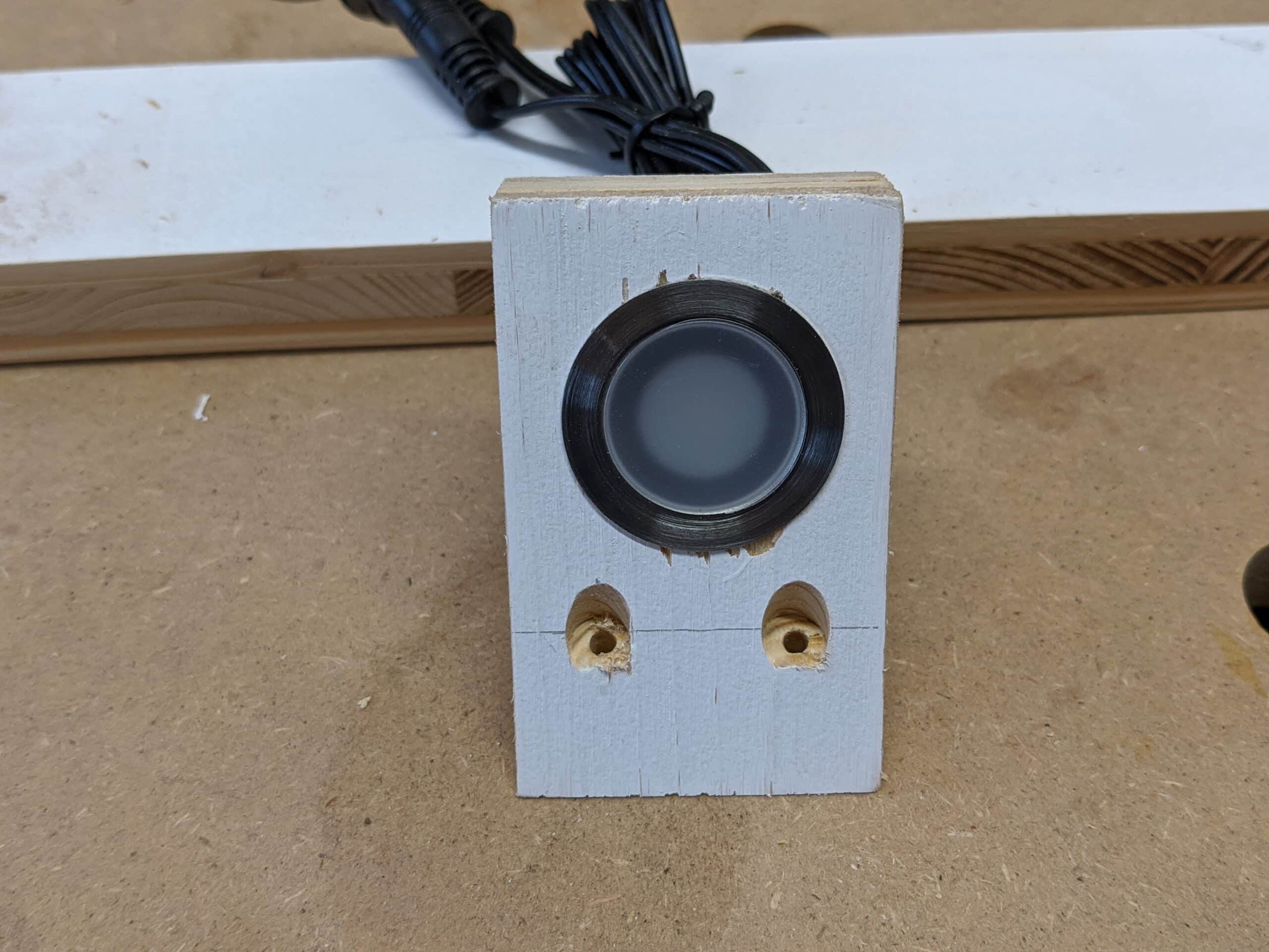 PXL_20201117_094517787.PORTRAIT Garage Rasenroboter