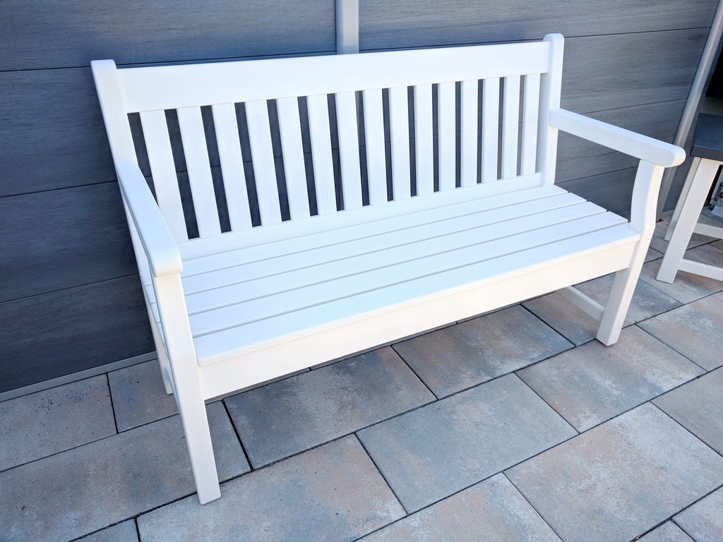 Gartenbank aus Meranti