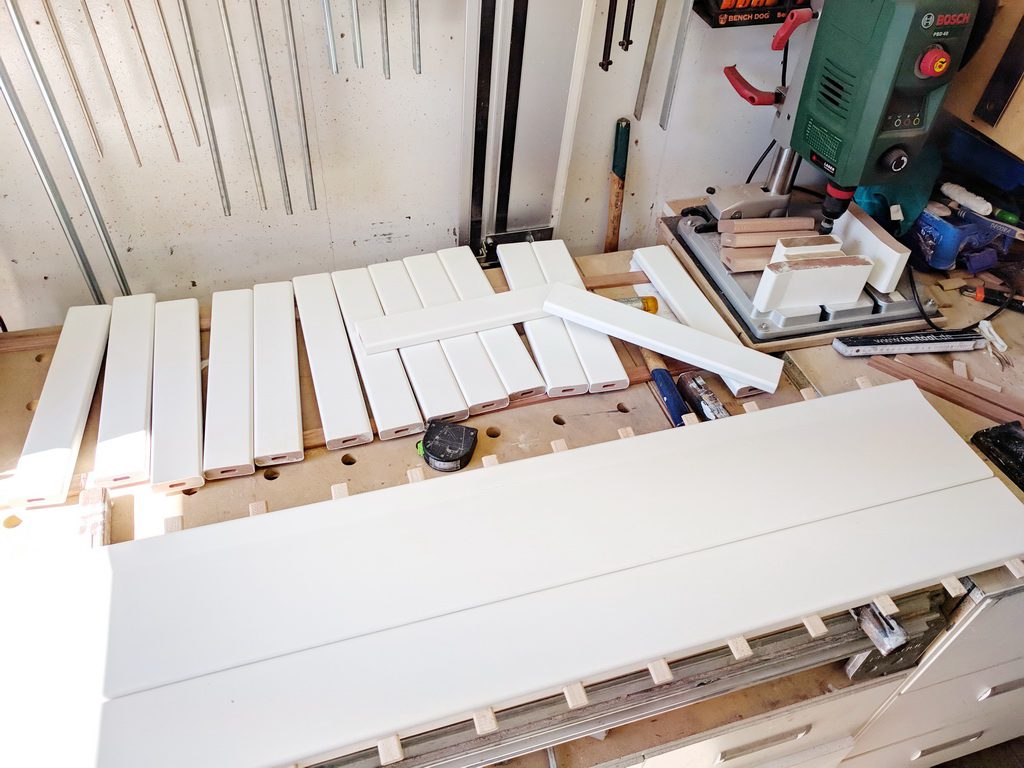 lackierte Teile Gartenbank