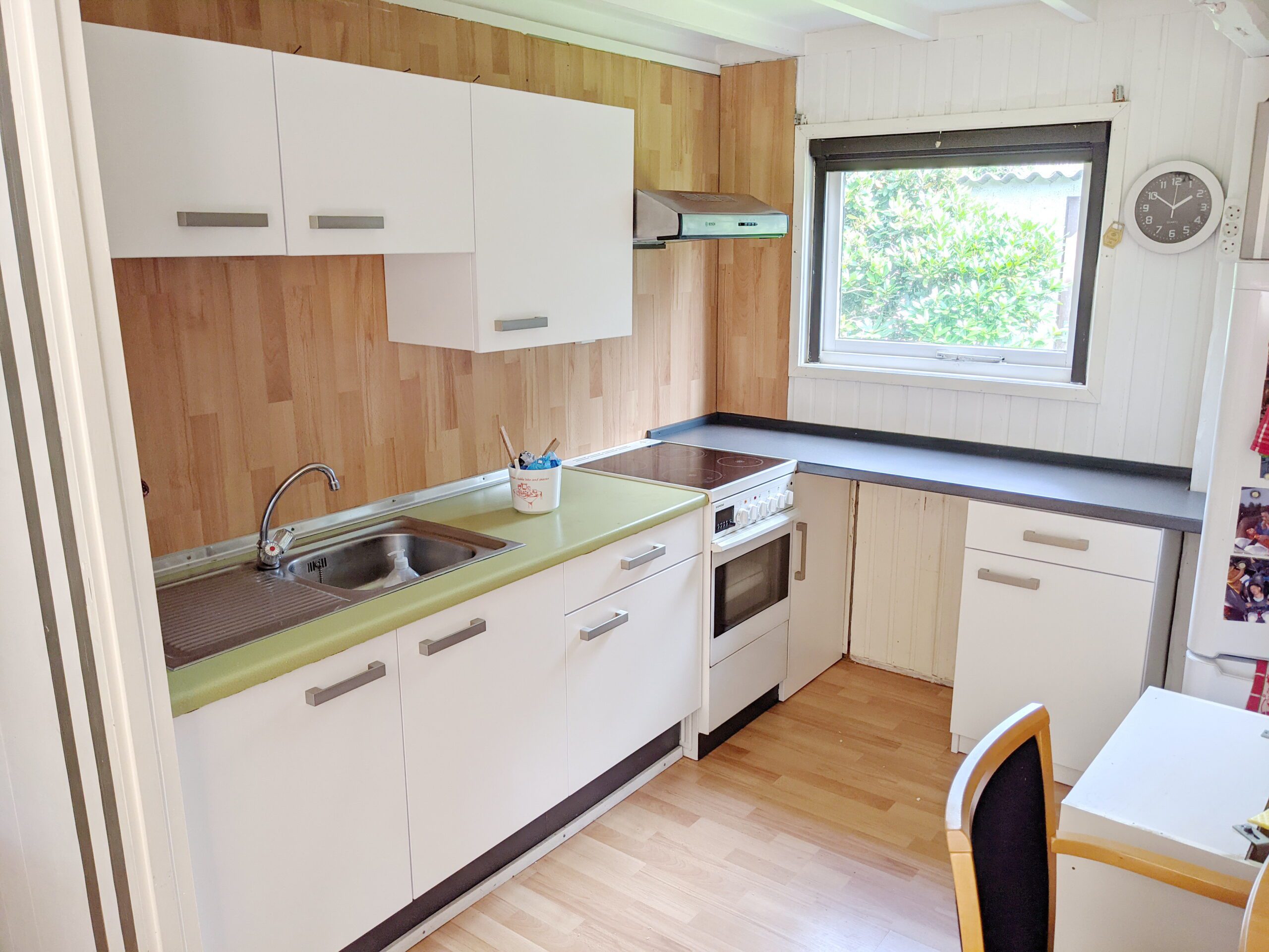 Nachbars Küche aufarbeiten