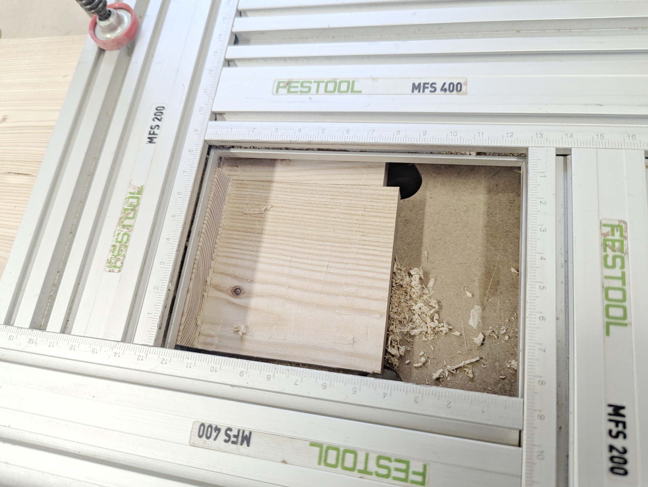 fräsen des Bodens Dübelfräse