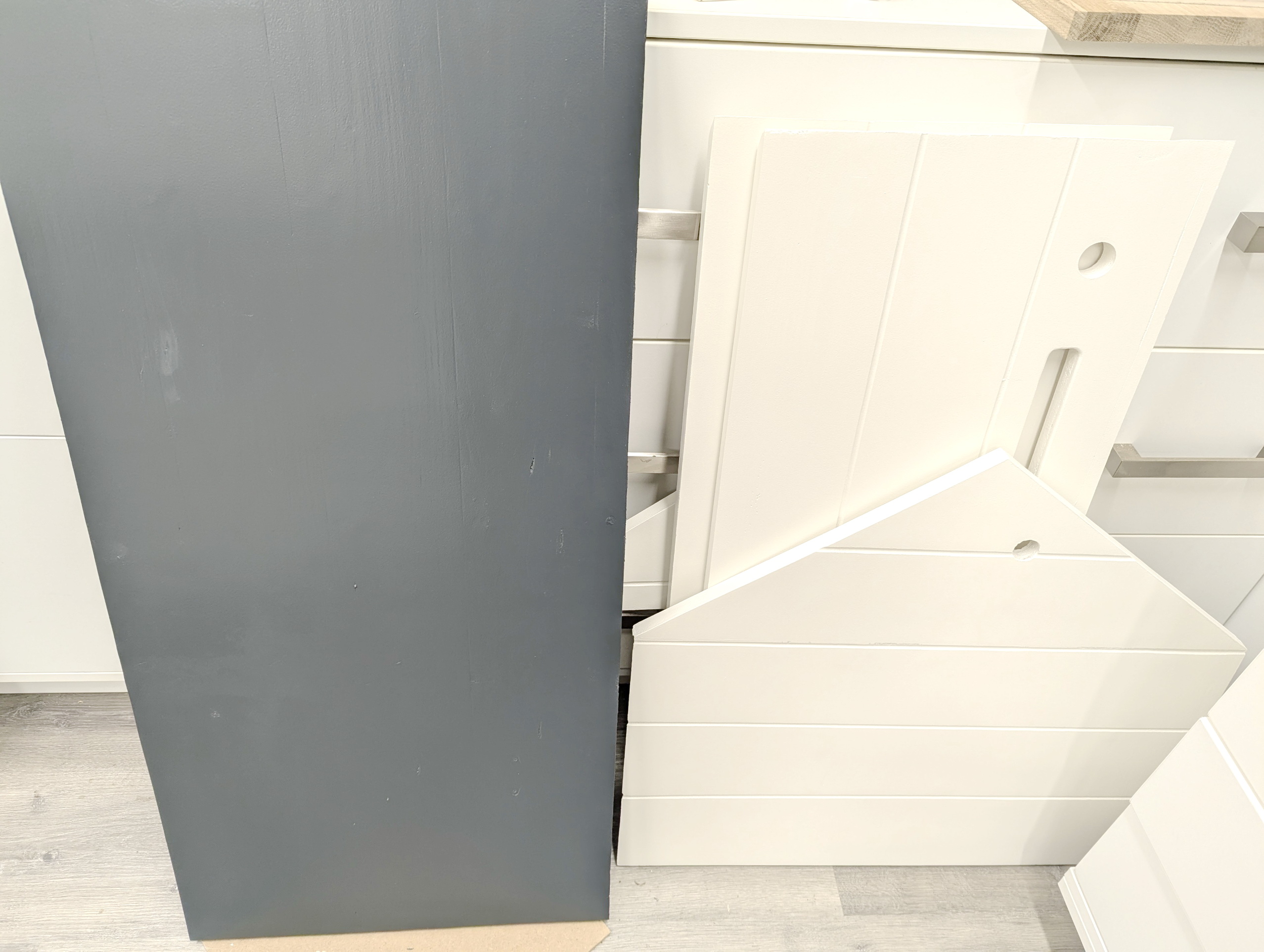 lackierte Teile Garage Mähroboter